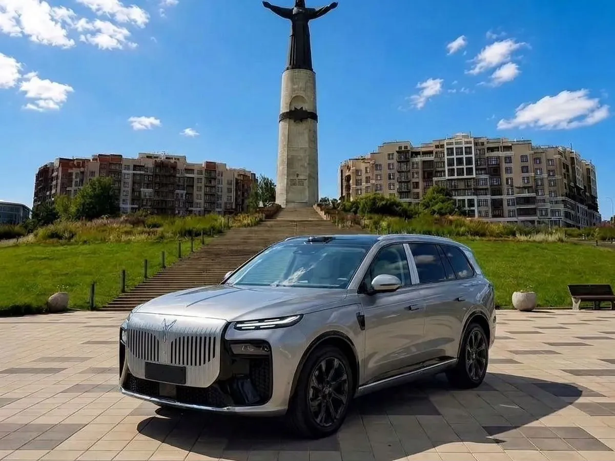 Voyah Taishan X8, 2026