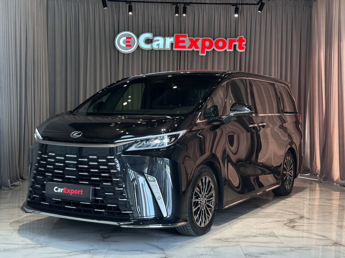 Lexus LM, 2025