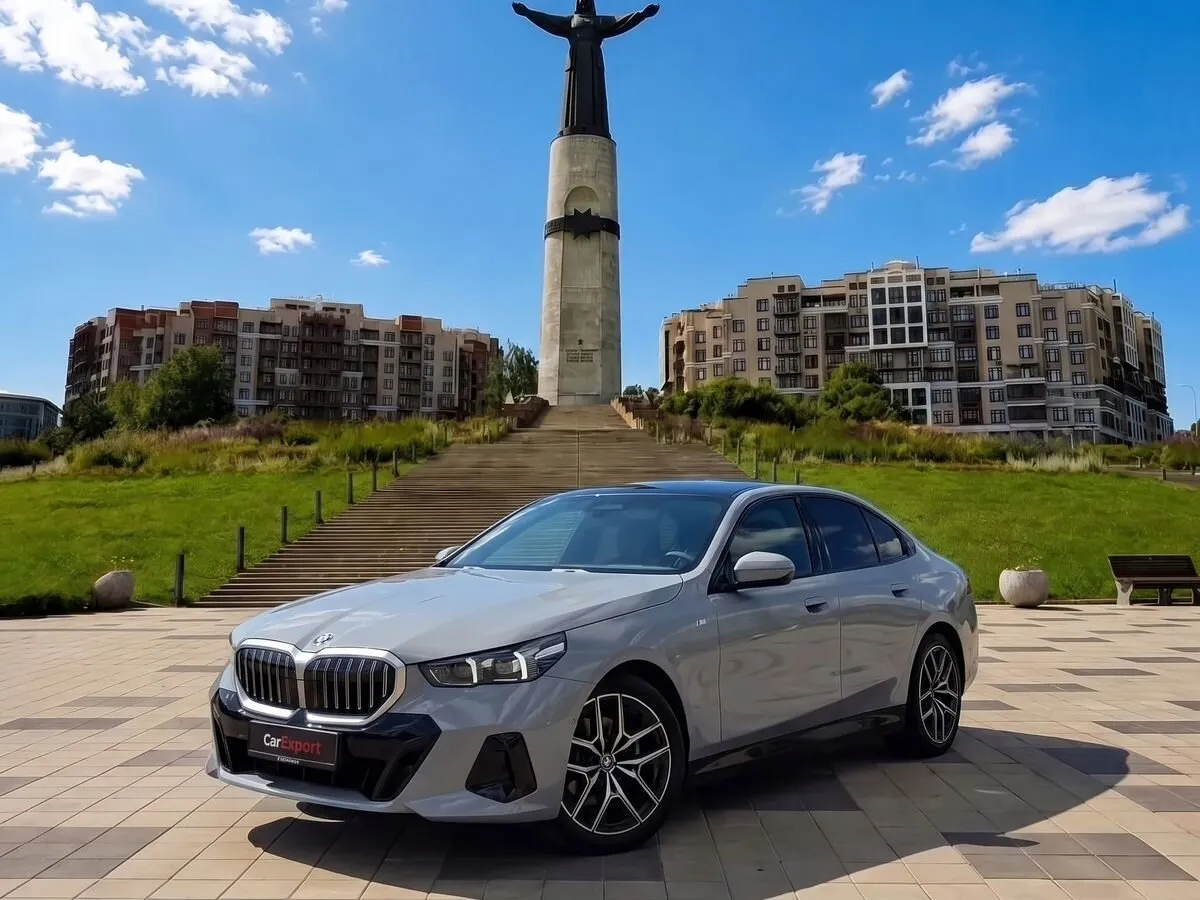 BMW 5 серии, 2026