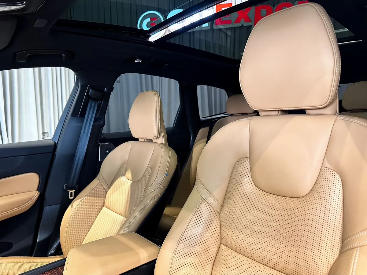 Volvo XC60, 2025